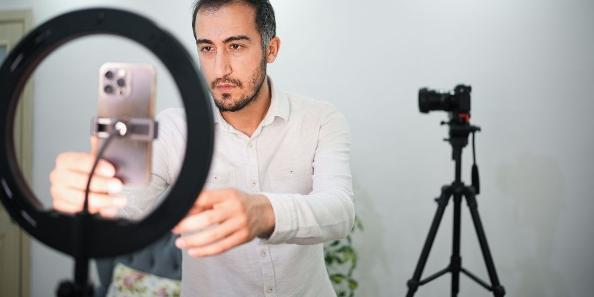 Executives as Influencers Branding Boost or Risky Online Persona