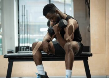 Active Intelligence: Elevating Athletic Performance with Innovative AI Kinesiology Tape