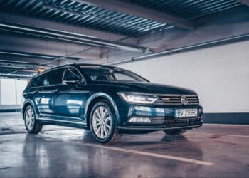 The Rise of Residential Car Lifts: A Solution for Urban Parking Challenges