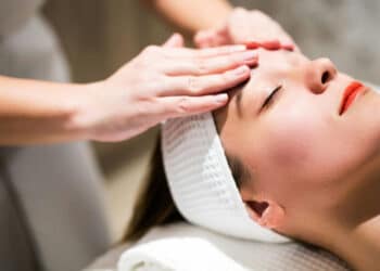Facial Massage Techniques for Relaxation