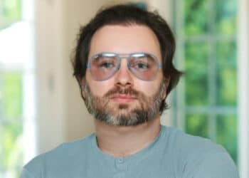 Alex Akimov: The Man Behind Your Favorite Viral Pop & Hip-Hop Artists