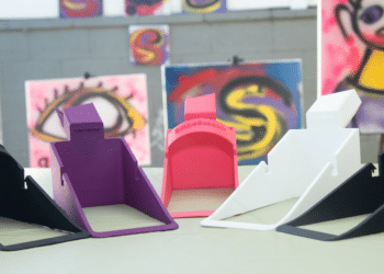 Discover Luxury: Elevate Your Dog-Walking Experience with LA’s Shades