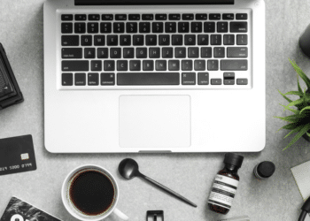 The Power of Cognitive Biases in E-commerce and How They Influence Sales and Customer Behavior