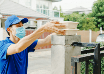 Leading the Way: Embracing Gluten-Free Diet Delivery for Optimal Health