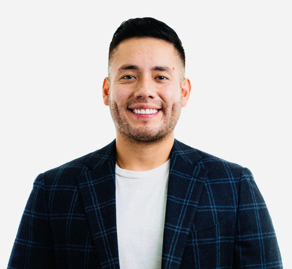 Discovering Entrepreneurial Resilience: ‘From Blue to Digital Gold’ Chronicles Paul Alex Espinoza’s Transformation