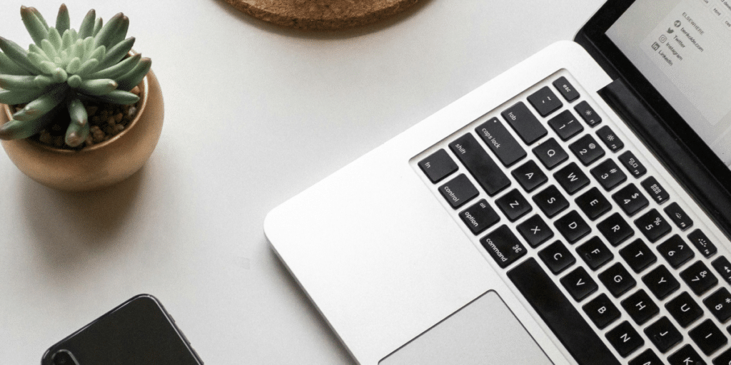 Winning Strategies for Reselling Communication Solutions