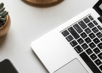 Winning Strategies for Reselling Communication Solutions