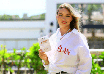 Anastasiia Pogrebnaia Working as a Brow Artist