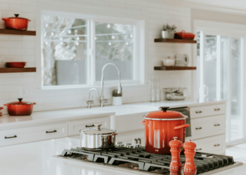 Glass Splashbacks: A Professional Kitchen Fitter's Guide
