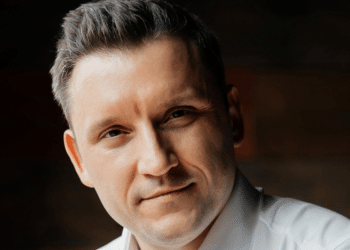 How Roman Ustymenko Built Crispy.ua and AlfaBeauty