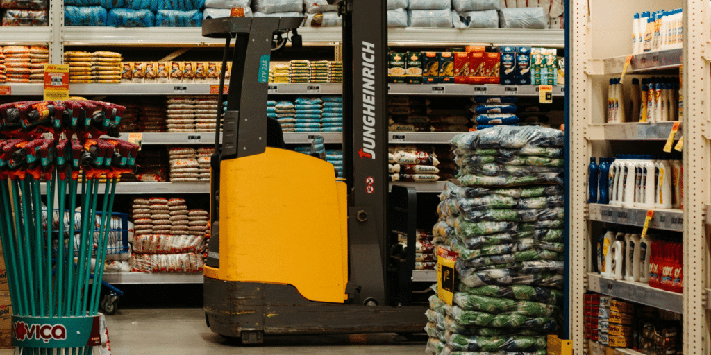 Reasons Why Cobot Palletizers are Revolutionizing the Packaging Industry