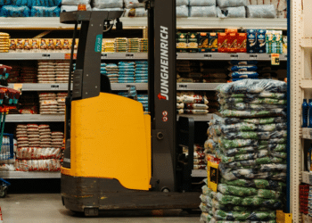 Reasons Why Cobot Palletizers are Revolutionizing the Packaging Industry