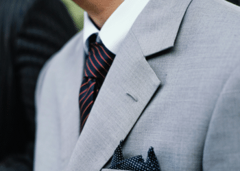 Custom vs. Off-the-Rack: Choosing the Right Men's Suit for You