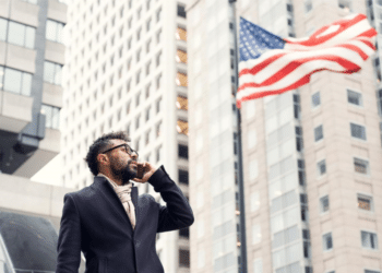 Carl Jouffroy: Mastering AI in DTC Marketing 2024