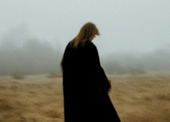 From Coffee Shops to Crowds: The Rise of Indie Folk Music