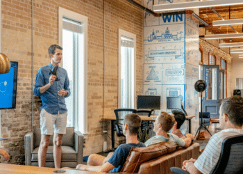 A Look at the Warning Signs of Embezzlement at a Business