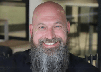 Enhancing Customer Experience with Expert Tech Guidance