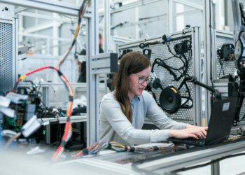 How to Use Technology to Improve Manufacturing Operations