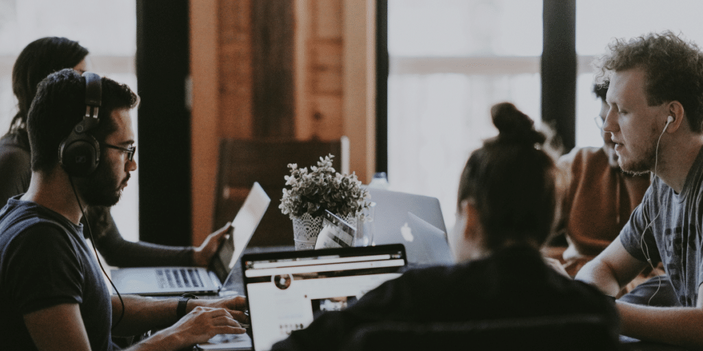 6 Smart Ways a Company Retreat Can Benefit Employees
