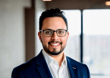 Iceberg Data: How David Martin Riveros Extracts Insights