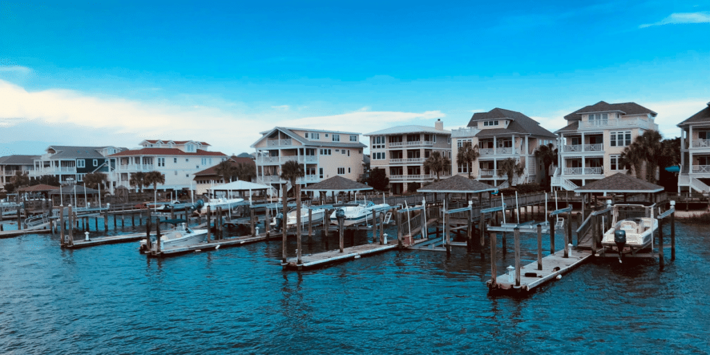 On the Market Waterfront Homes in North Carolina