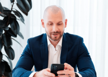 Stuart Earl: Transforming Businesses with Strategic Investing