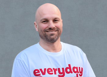 Damon Robbins News Corp Executive to Everyday Rewards Innovator