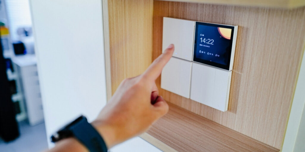 Energy-Efficient AI Models: Reducing Consumption in 2024