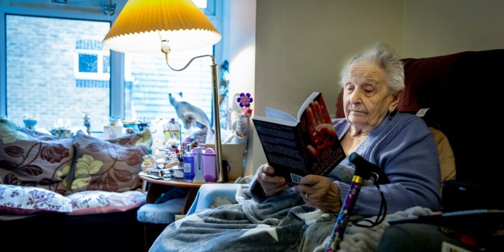 Eve: Revolutionizing Dementia Care with AI and a Familiar Design