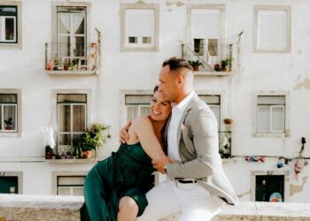 Exploring the Power of ‘Intimacy Within’ in Coloma Muro’s New Book