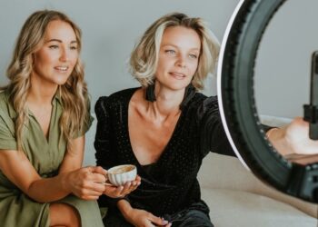 How to Partner with Brands as an Influencer