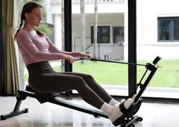 Maximize Your Health Investment: The Benefits of a Rowing Machine for Home Workouts