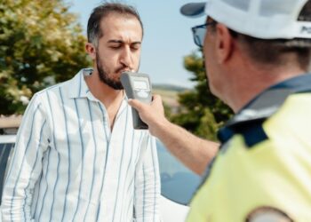 Understanding the Role of a Driving While Intoxicated (DWI) Lawyer in Your Defense