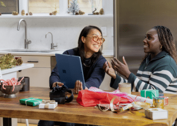 5 Budget-Friendly Ways to Brighten Someone’s Day