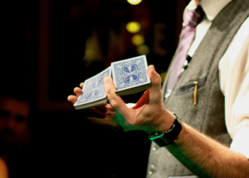 Close-Up Chris Memorable Magic for Any Event