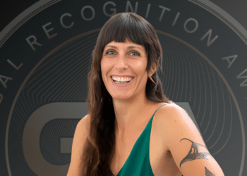 Gwen Ferreira Wins 2024 Global Recognition Award for Leadership in Business Coaching