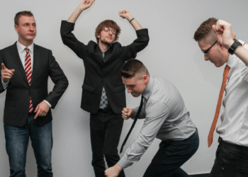 How Can You Stay Sober at Work Events and Still Have Fun