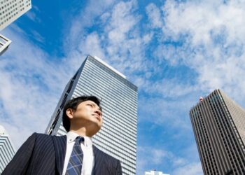 Private Equity’s Impact on CEO Leadership and Company Growth