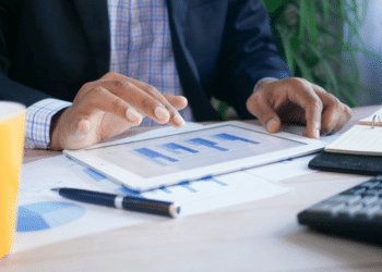 Should CEOs Trust Their Gut or The Data Navigating Key Leadership Decisions