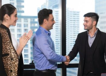 Tips to Craft Job Listings That Engage Qualified Candidates