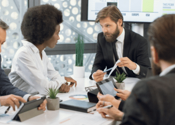 The Race for Patenting in the Tech Sector