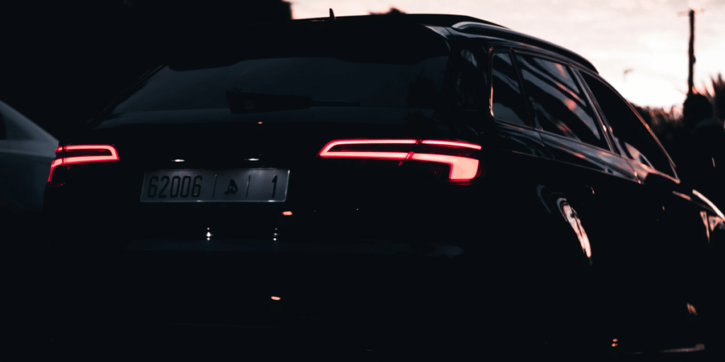 Why Business Travelers Choose Black Luxury Vehicles