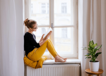 Reading Habits: E-books vs. Physical Books – Which Do You Prefer?