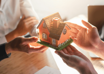 Understanding the Incentives in Selling a House