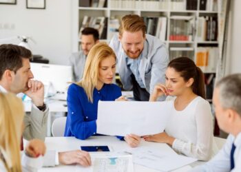 Why Every CEO Needs a Peer Advisory Group