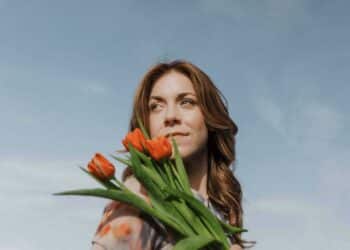 The Evolution of Flower Gifting: A Journey Through Decades