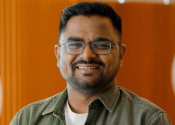 From Dharavi to Notion: How This BI Leader Uses Mentorship to Transform Data Careers