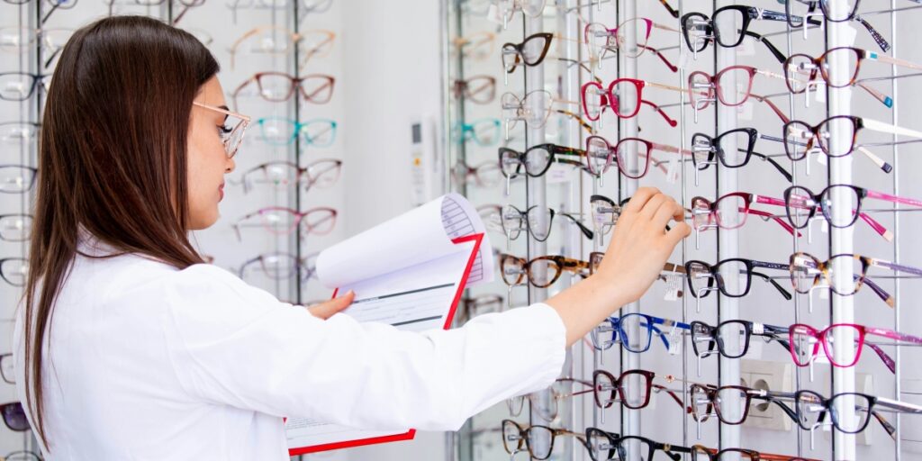 The Evolution of Oakley: From Sports Eyewear to Designer Reading Glasses