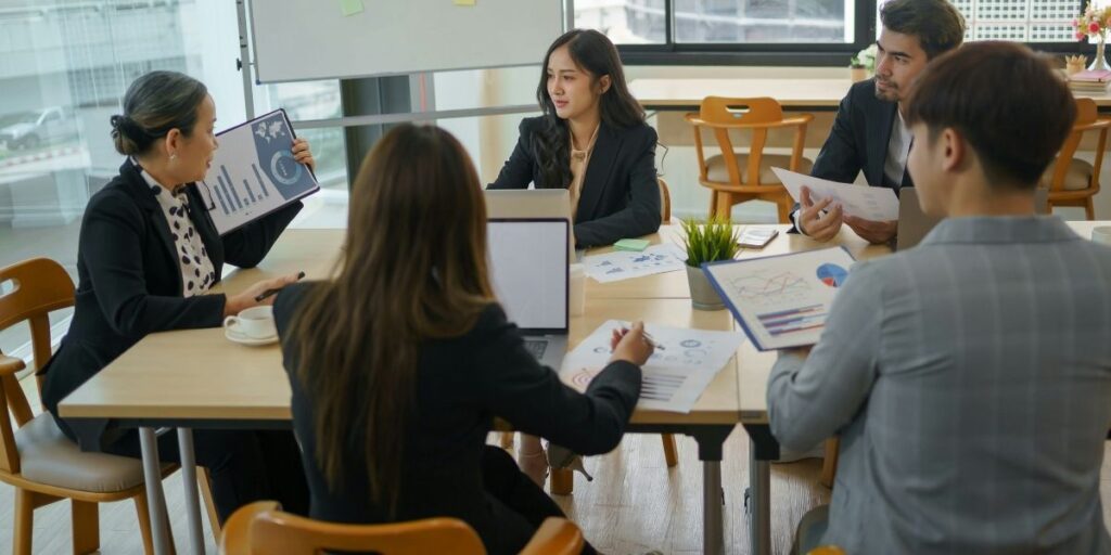 The Hidden Power of Energy: How Great Leaders Transform Communication Into Influence