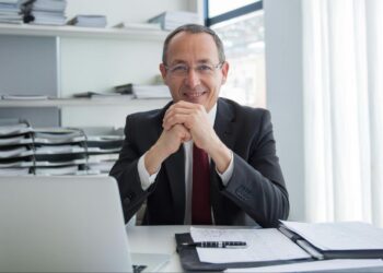 The CEO’s Role in Strategic Recruitment: Building a Leadership Team That Contributes to Results